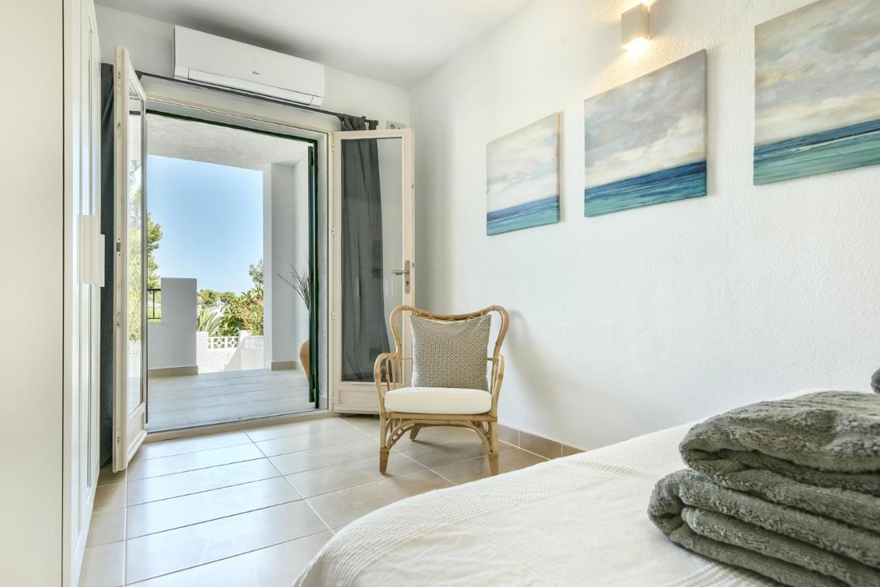 Modern Stylish Bungalow In Moraira Eksteriør billede