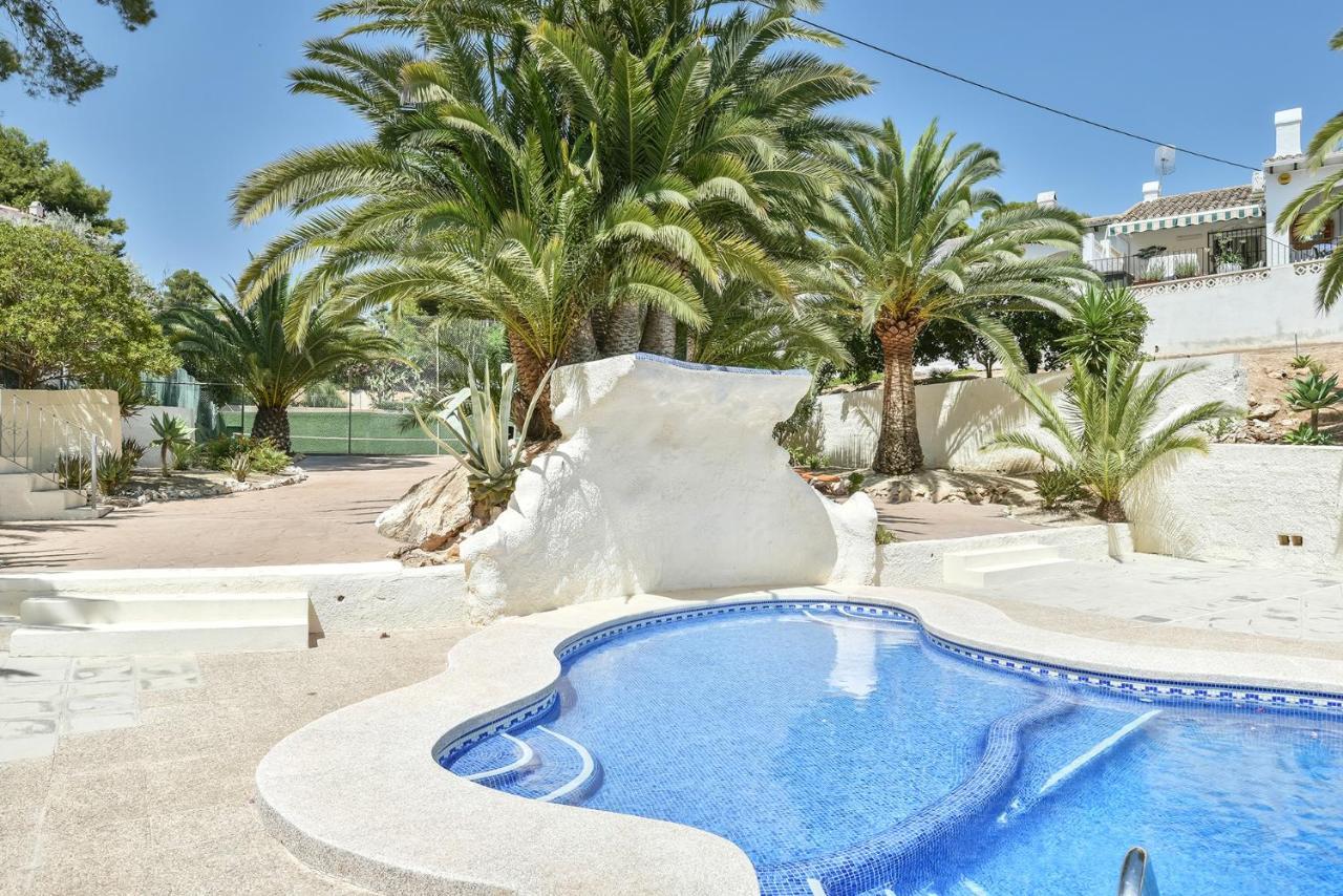 Modern Stylish Bungalow In Moraira Eksteriør billede
